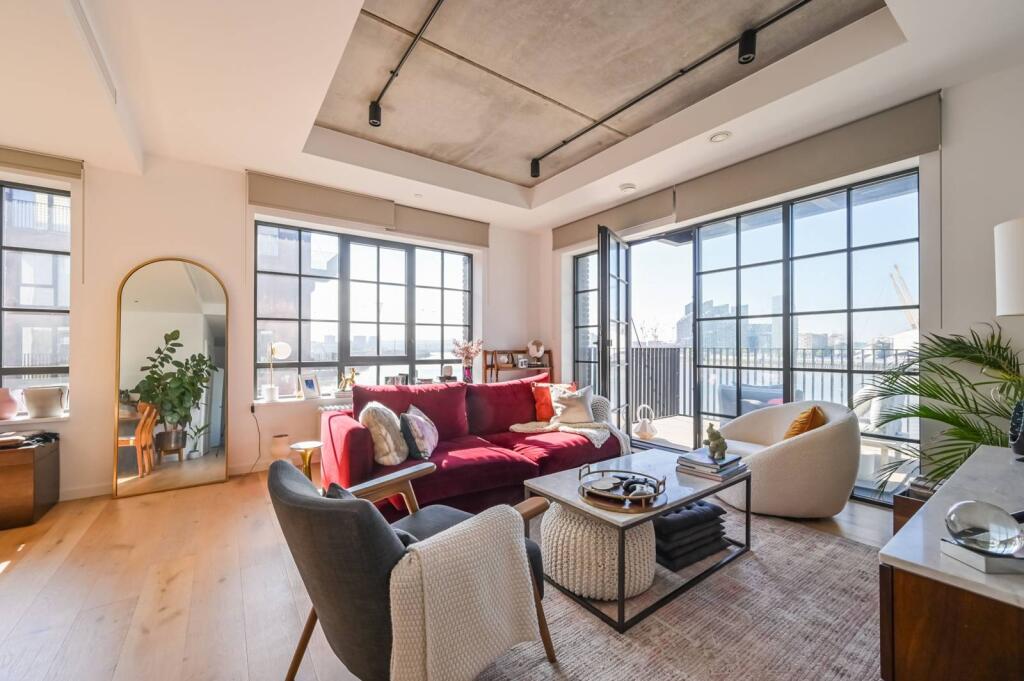 Main image of property: Agar House, Tower Hamlets, London, E14