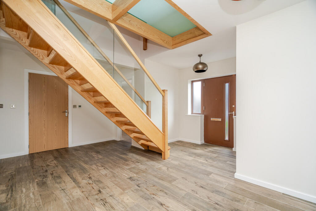 House in Milton Keynes - View 4