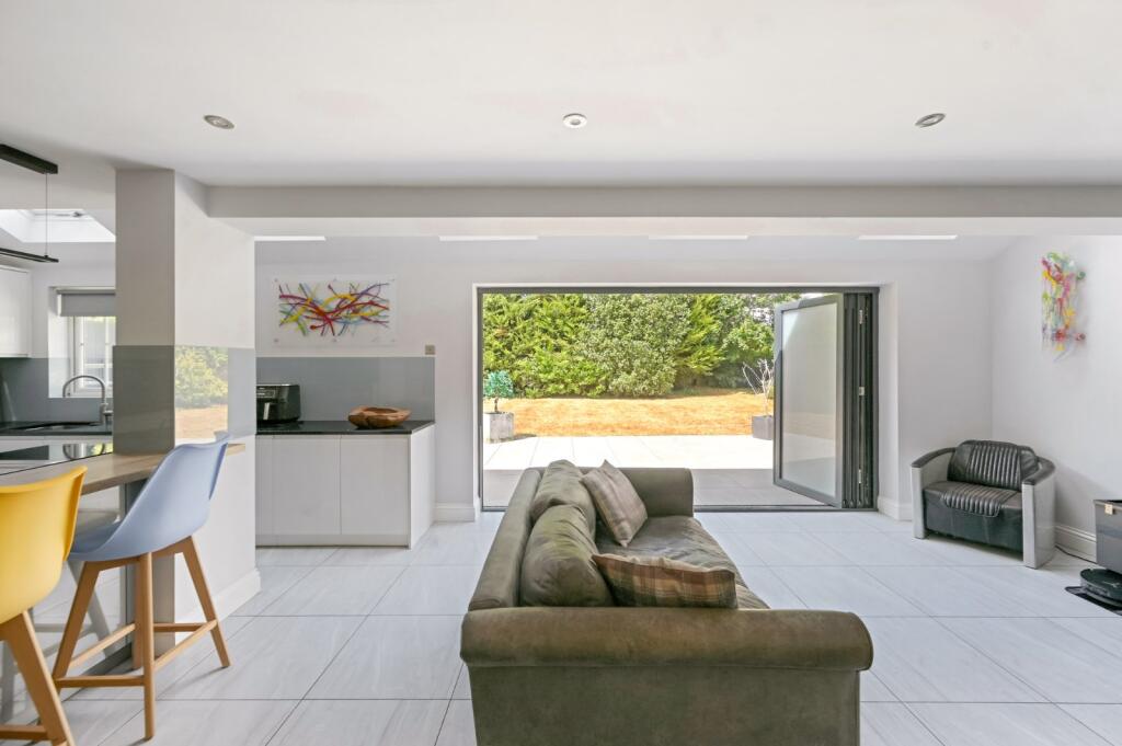House in Tonbridge - View 3