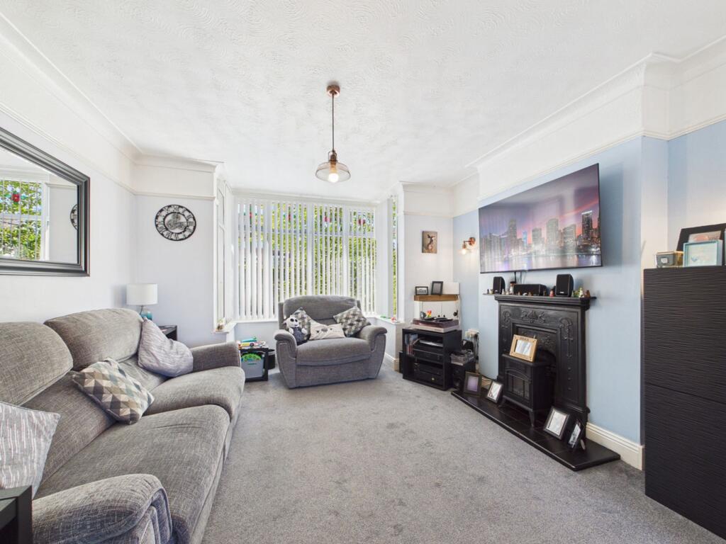 Limes Avenue, Alfreton, DE55 photo 3