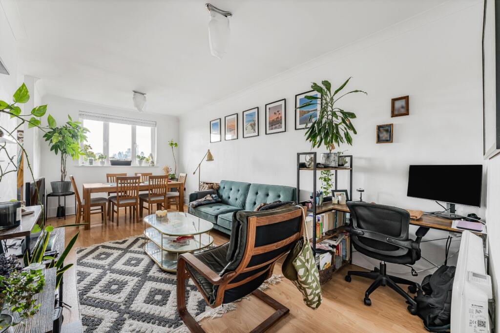 Apartment in London - View 3