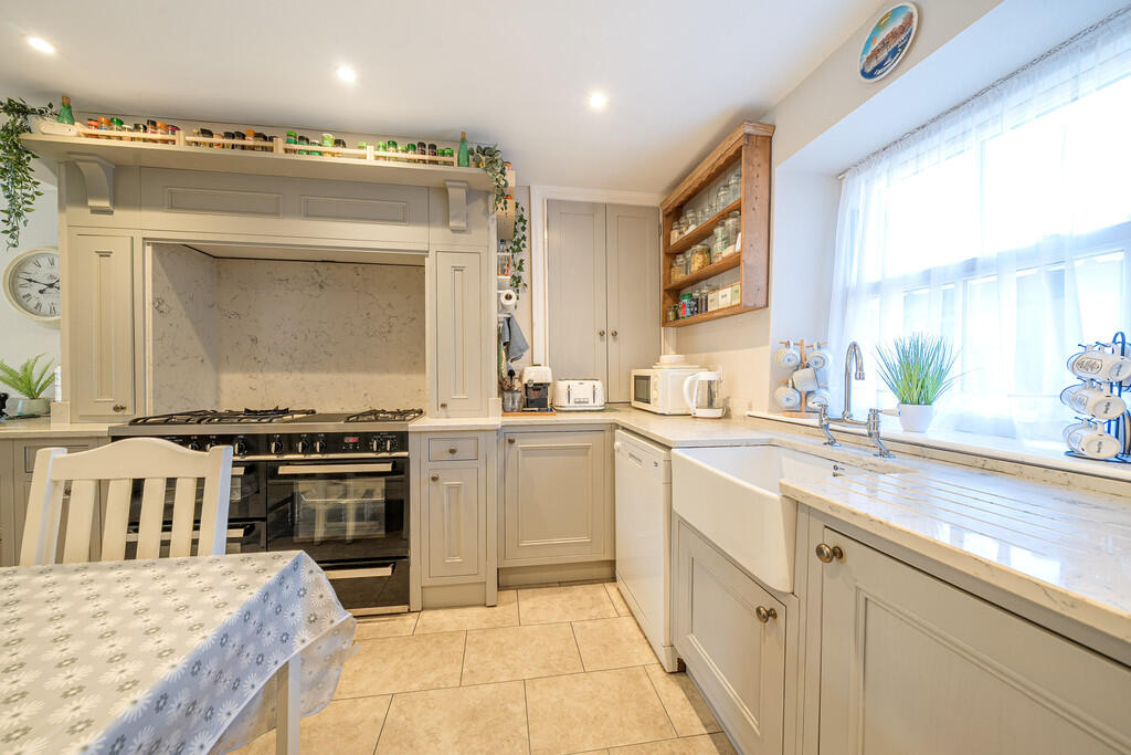 2 Cragg Terrace, High Street, Ingleton, LA6 3AD  photo 4