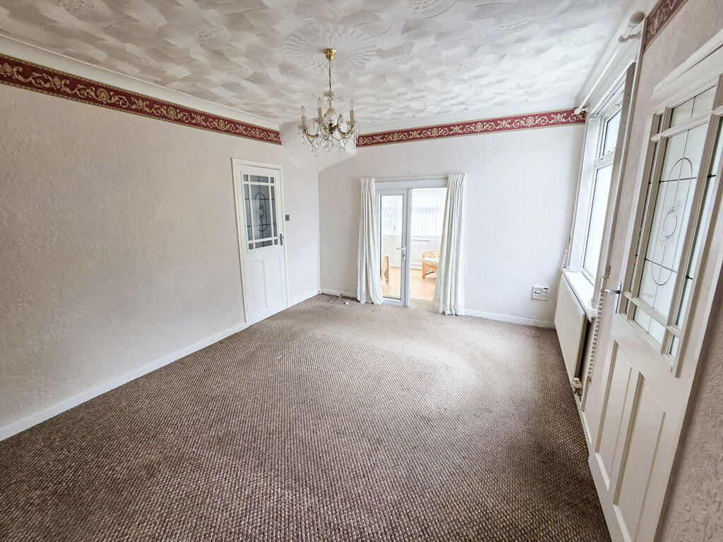 House in Cardiff, Gelligaer - More