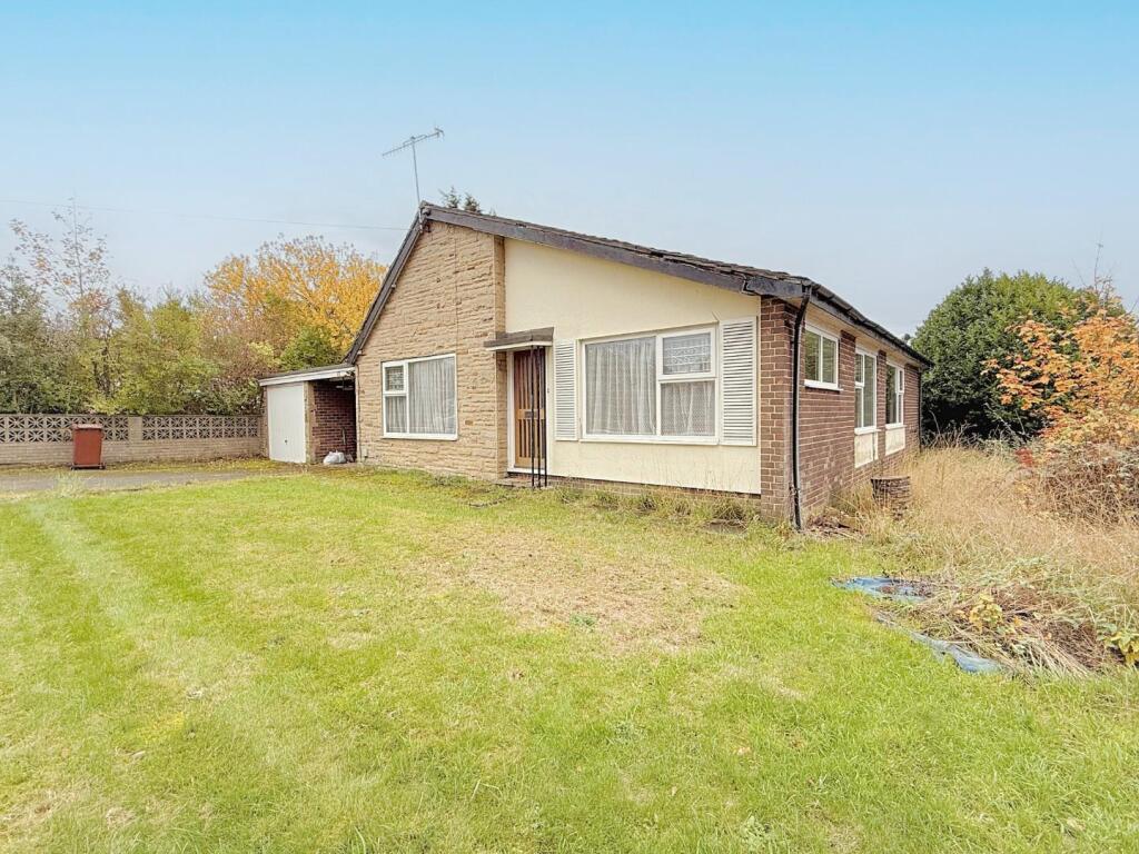 4-bed detached on Half Mile, Leeds, £350,000