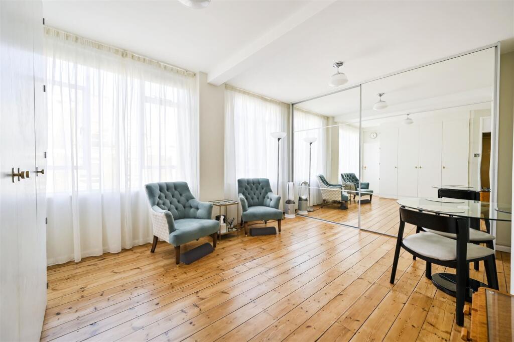 Main image of property: Florin Court, Charterhouse Square, London