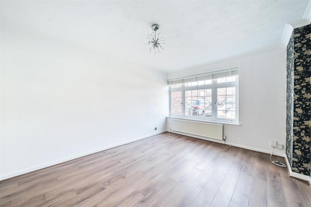 House in Kingston upon Thames - View 3