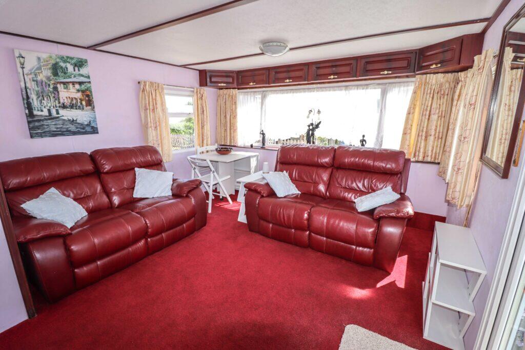 Eastoke Avenue, Hayling Island photo 3