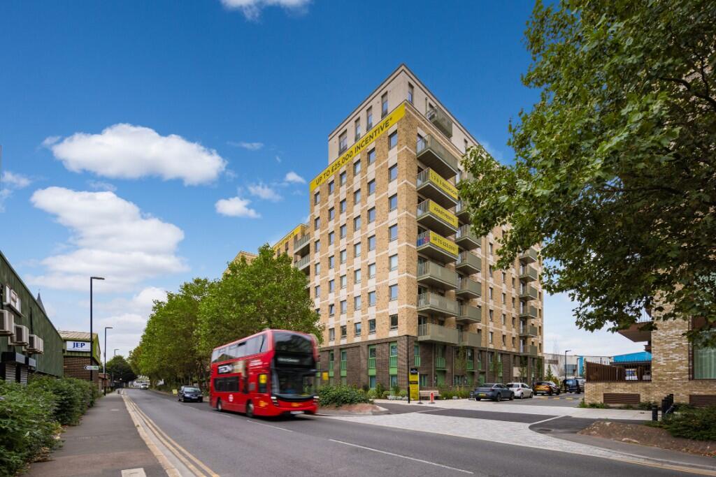 Main image of property: The Silverton, London, E16