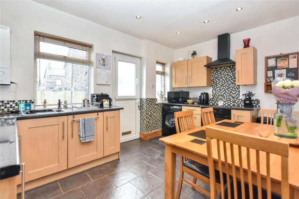 Ferncliffe Terrace, Leeds, West Yorkshire photo 2