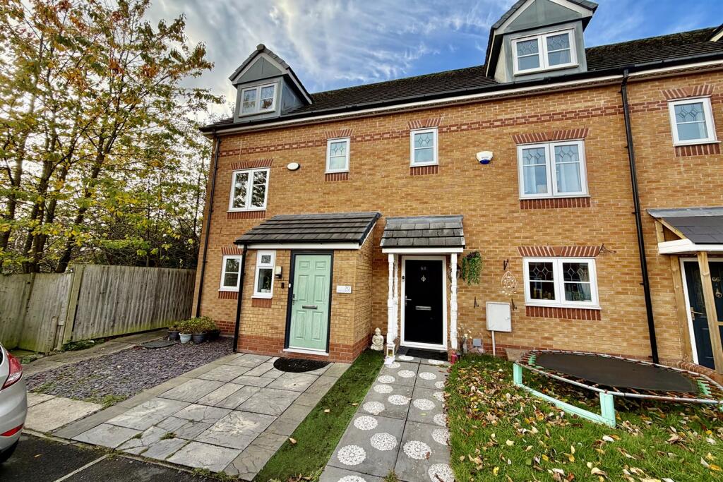 Main image of property: Lawnhurst Avenue, Wythenshawe, Manchester