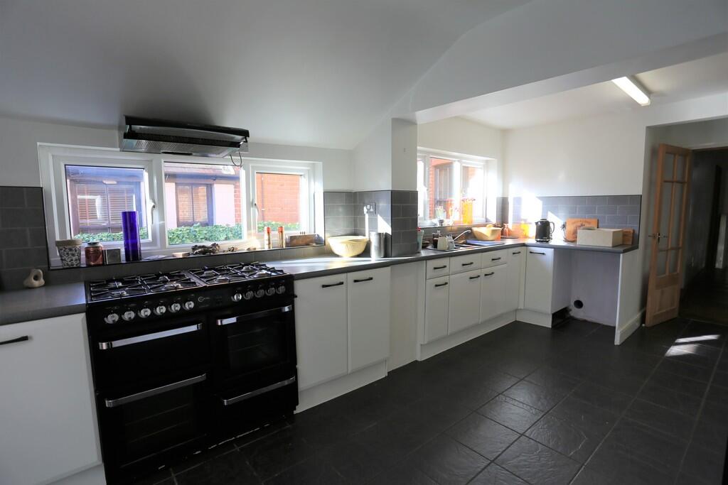 House in Ipswich - View 4
