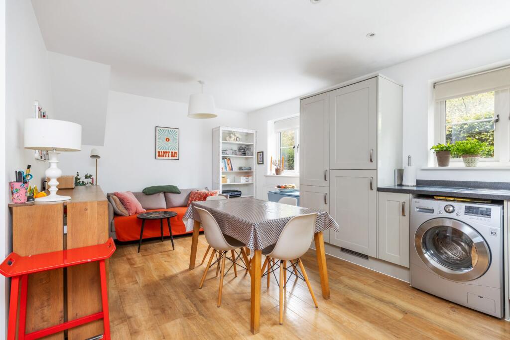 House in Winchester, Colden Common - More