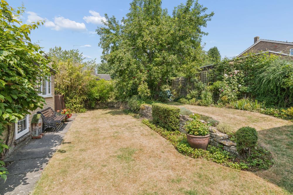 Main Road, Shutlanger, Towcester - View 4