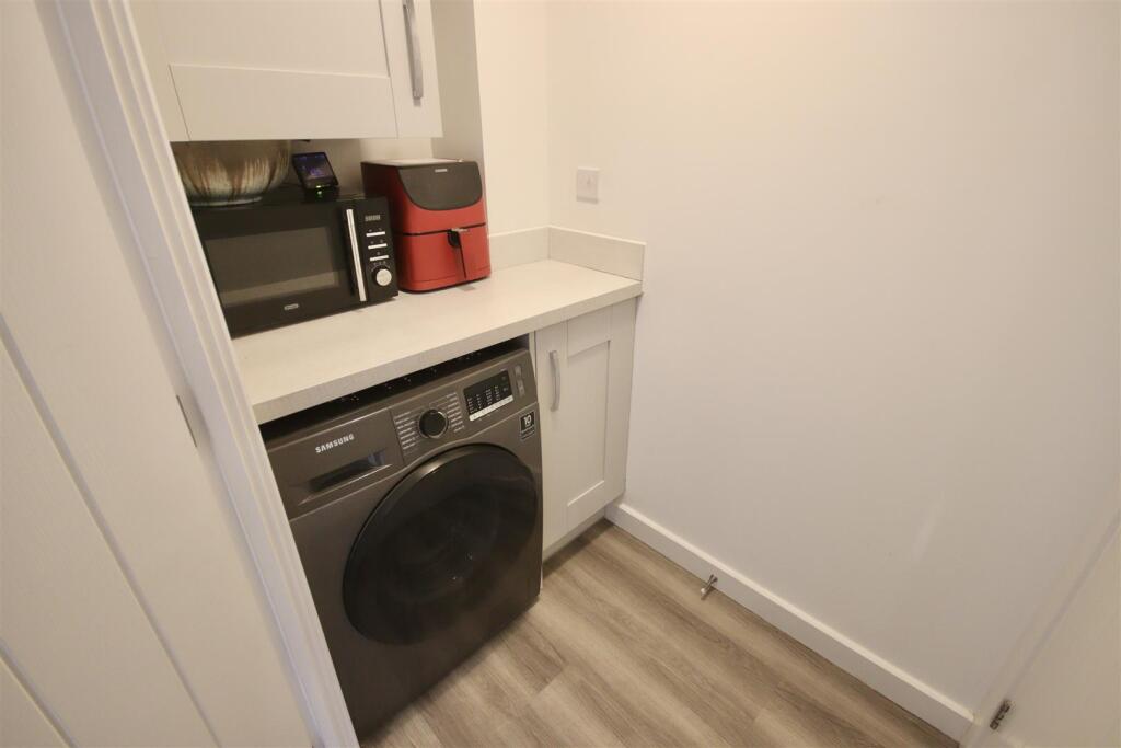 House in Chippenham, Patterdown - More