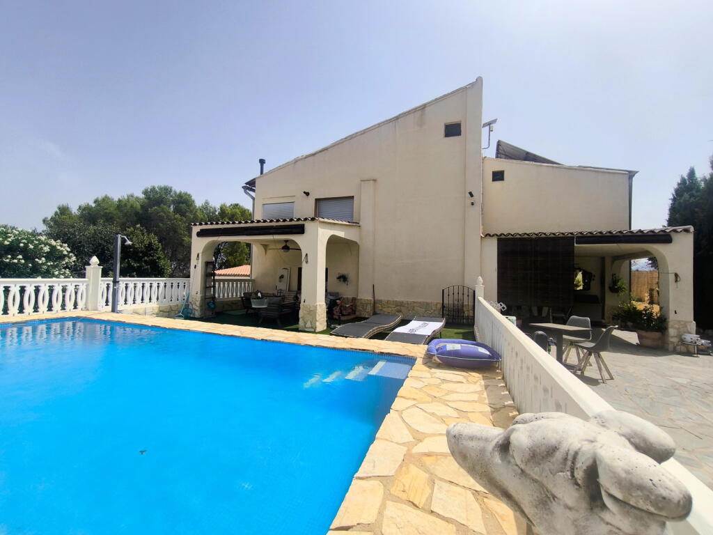 Main image of property: Valencia, Valencia, Ontinyent