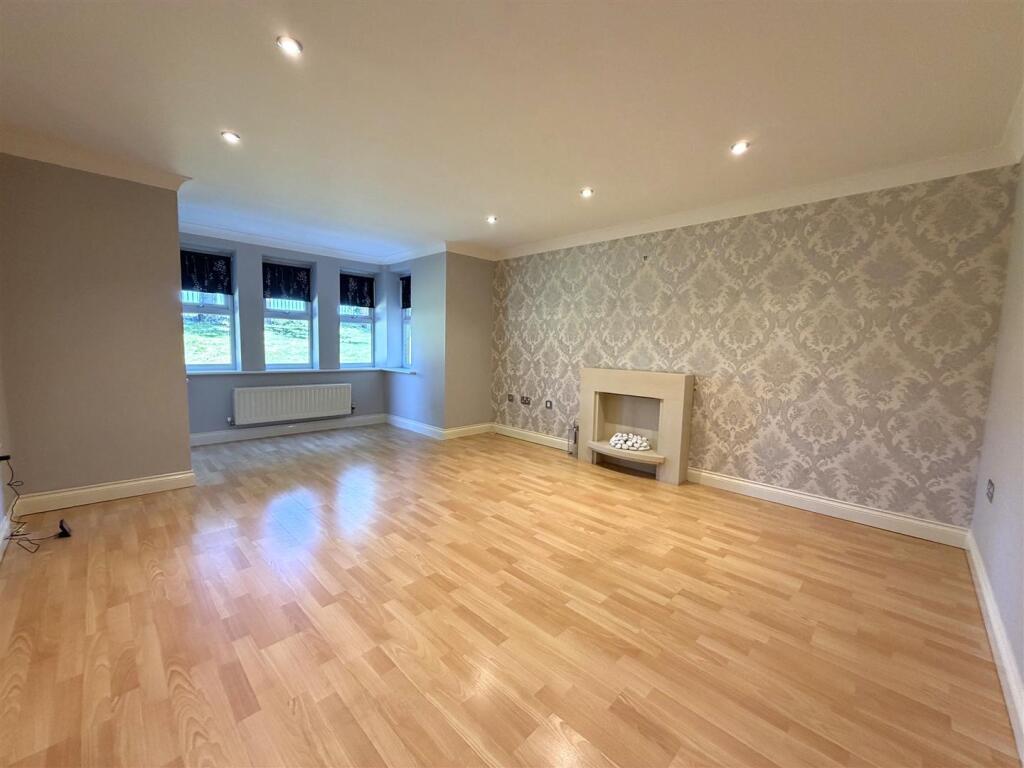 Apartment in Bolton, Westhoughton - View 2
