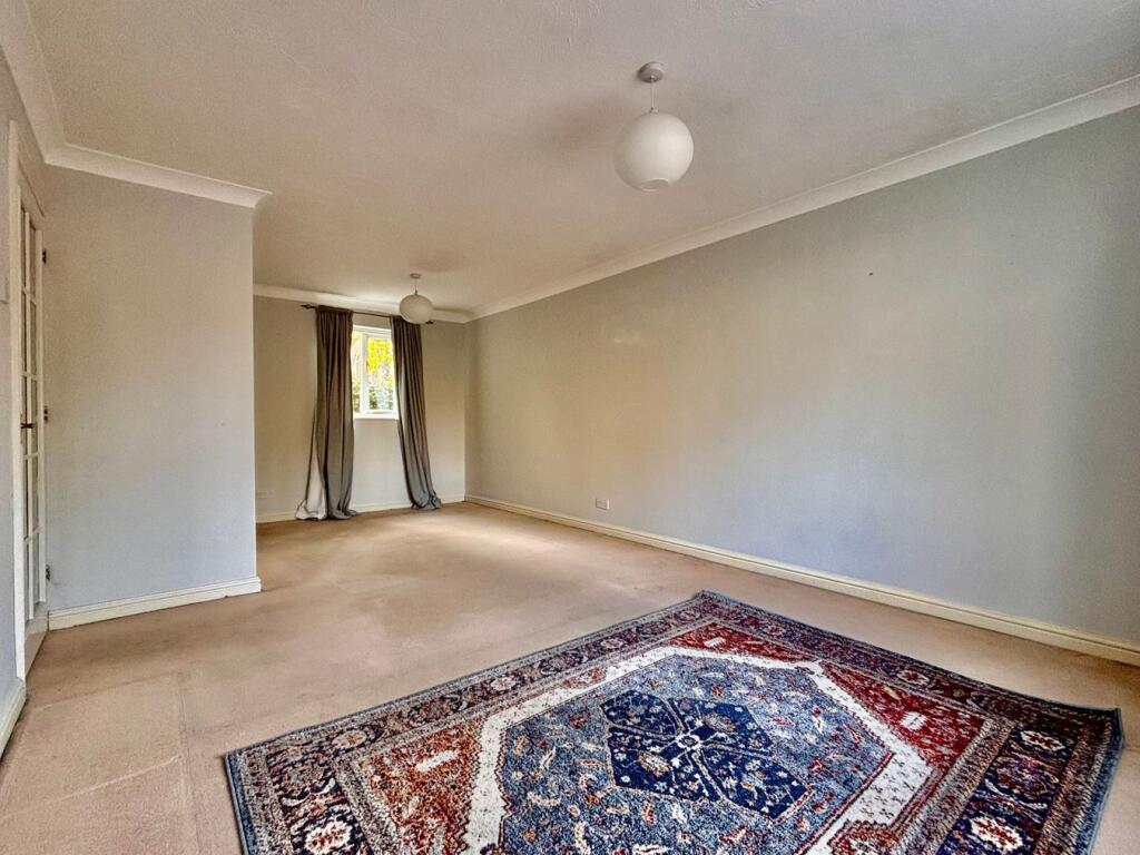 Apartment in Stevenage - View 3