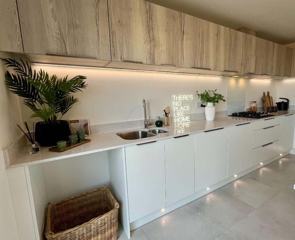 House in Rotherham, South Yorkshire - View 5