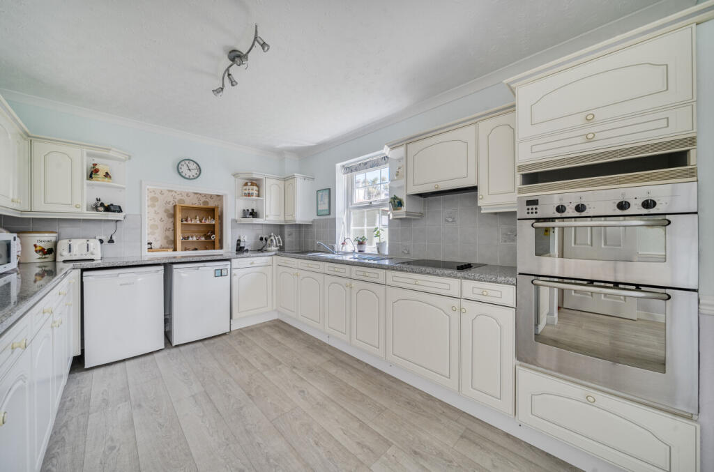 House in Exeter, Newtown - View 4