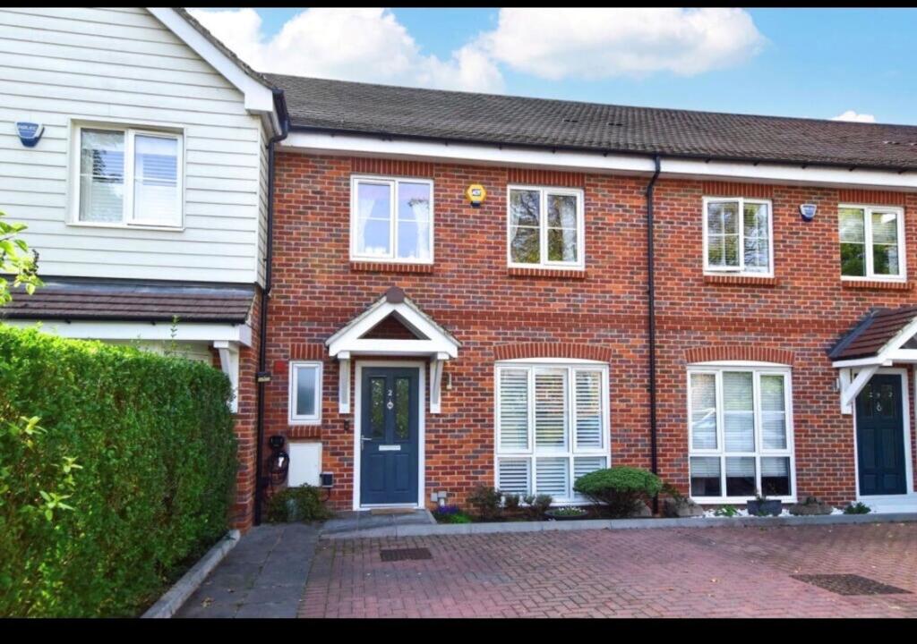 Main image of property: Woodside Road, Abbots Langley, WD5