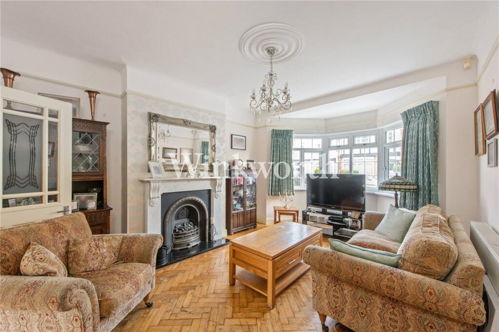 Main image of property: River Avenue, London, N13