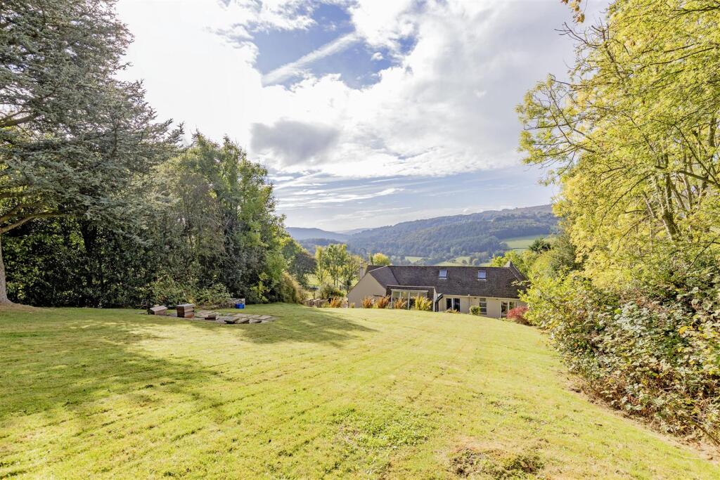 Sheffield Road, Hathersage, Hope Valley image 4