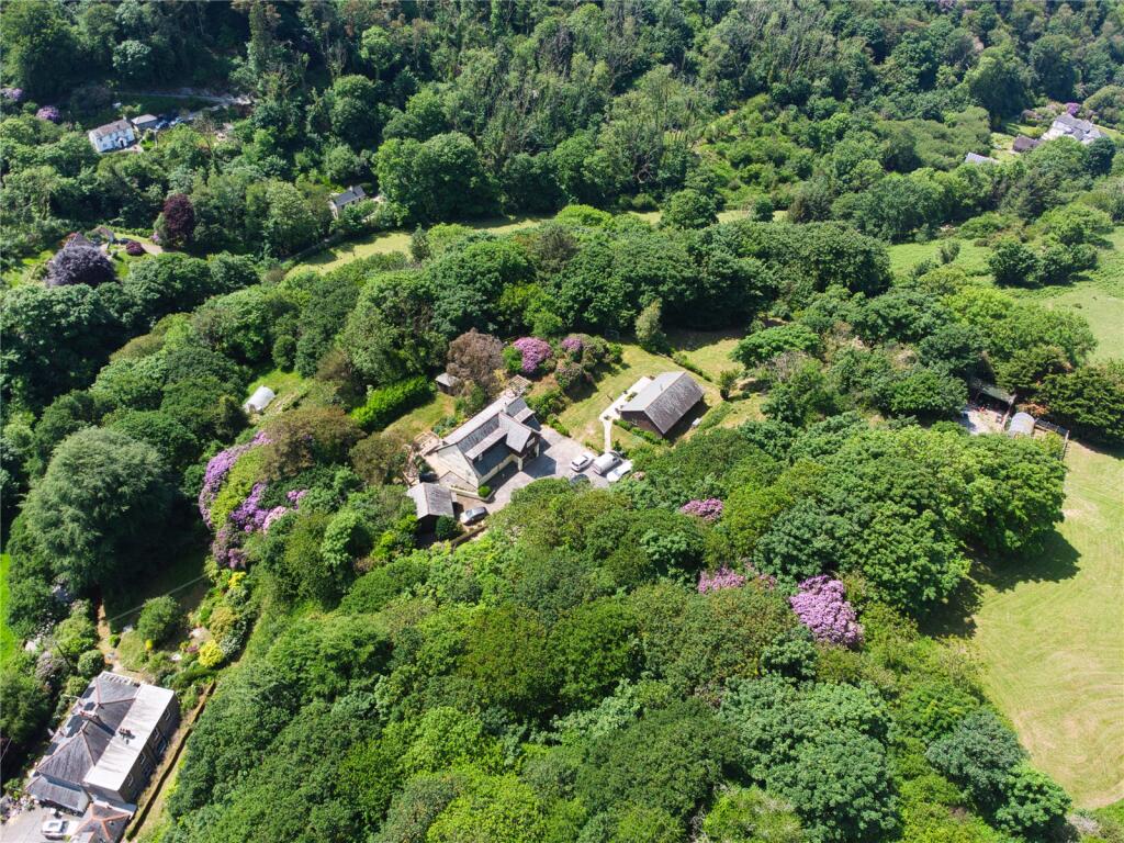 7-bed detached on Lee Bay, North Devon, EX34, £1,375,000