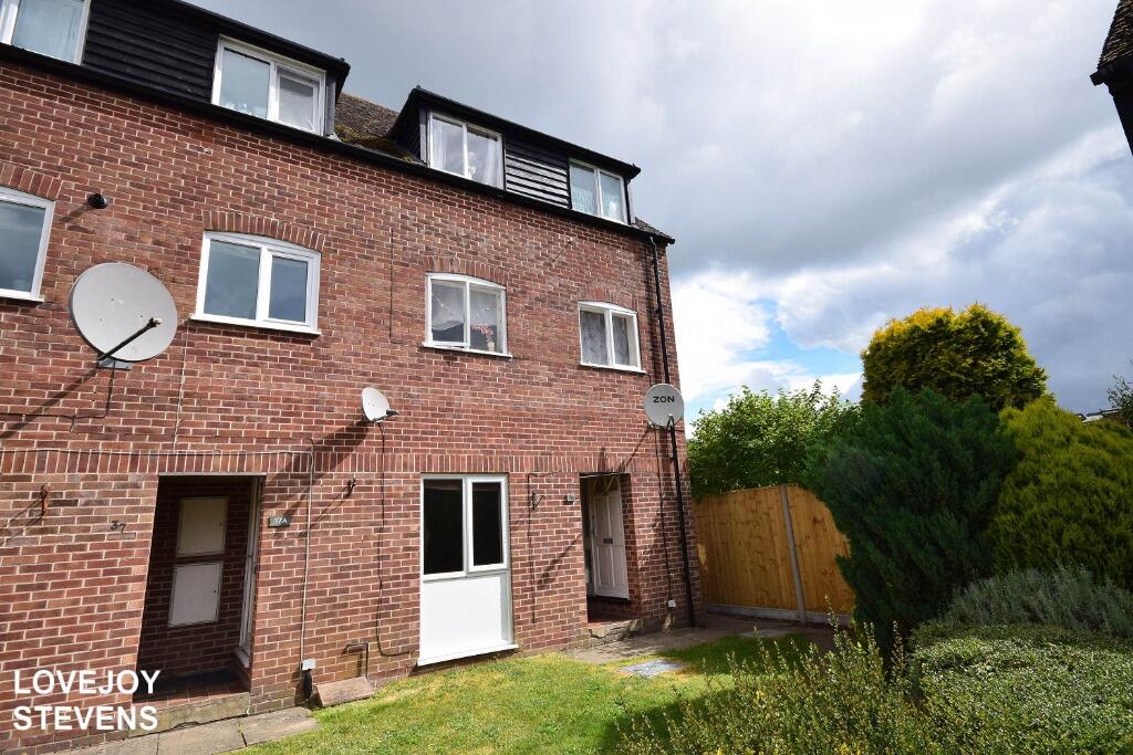 Main image of property: Crawford Place, Newbury, RG14