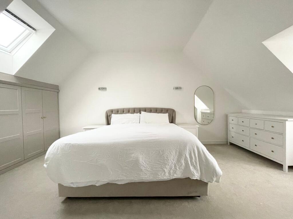 House in Stevenage - View 2