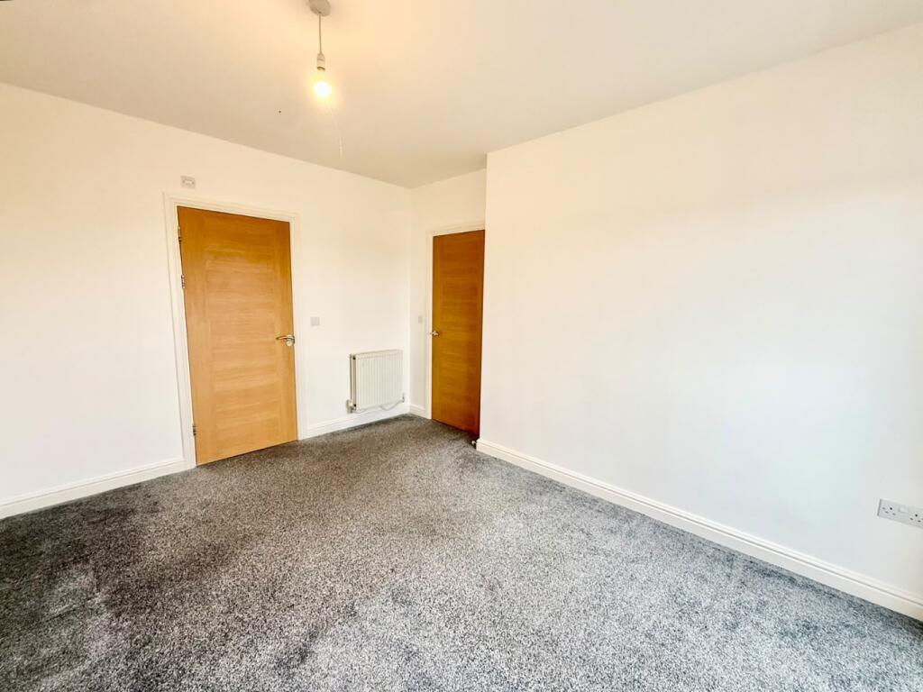 Apartment in Chester - More