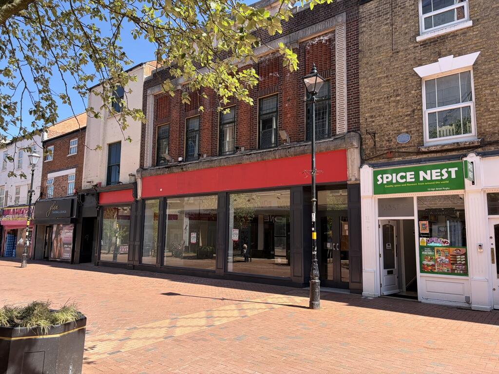 Main image of property: Showroom/Former Nightclub, 16 - 18 High Street, Rugby, Warwickshire