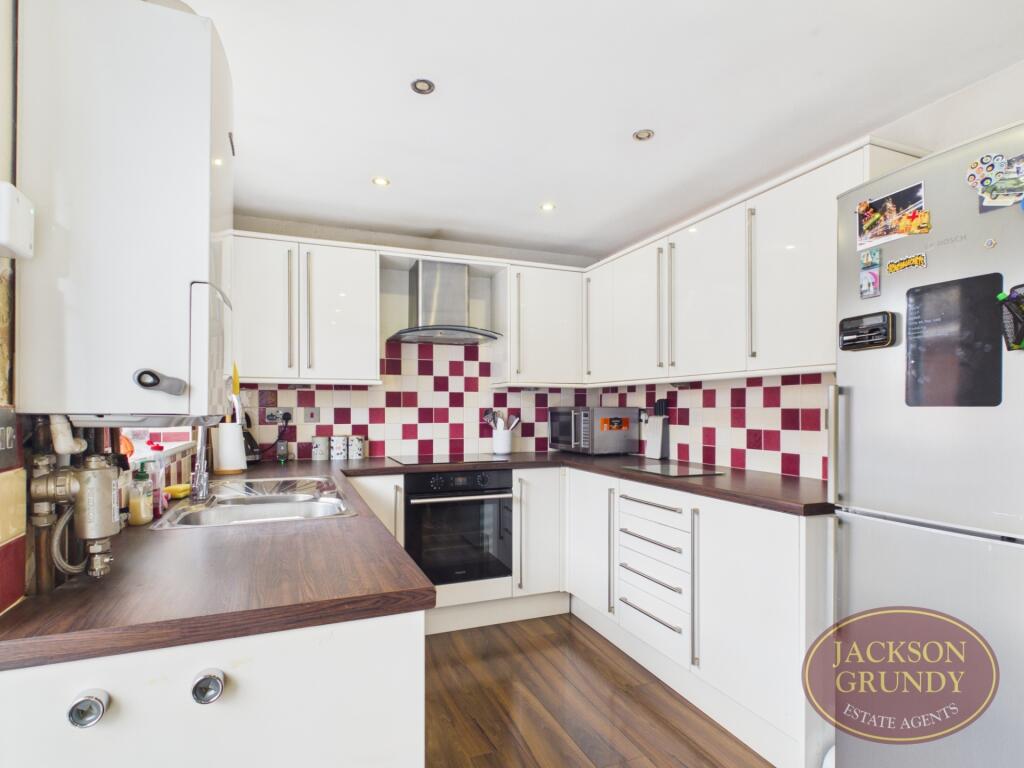 House in Northampton, Brixworth - View 2