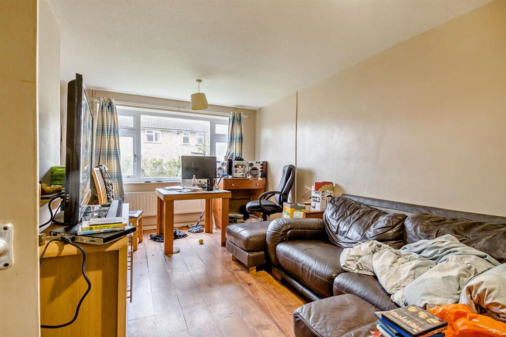 St. Georges Road, Wittering, Peterborough photo 3