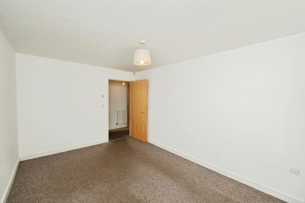 Apartment in Bristol, Pigsty Hill, Ashley Down - More