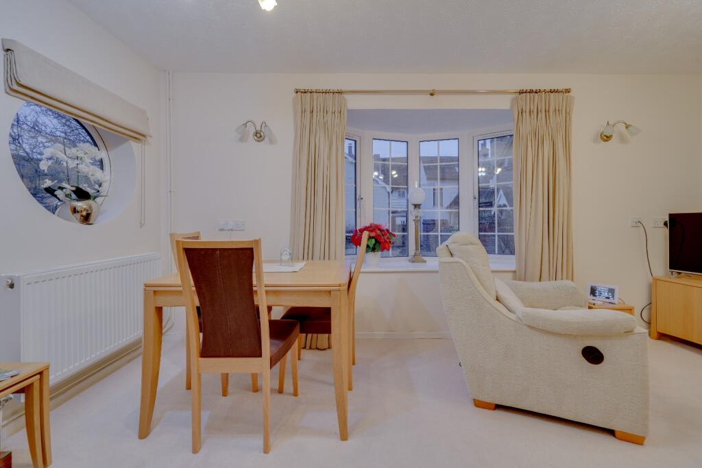 House in Stevenage - More