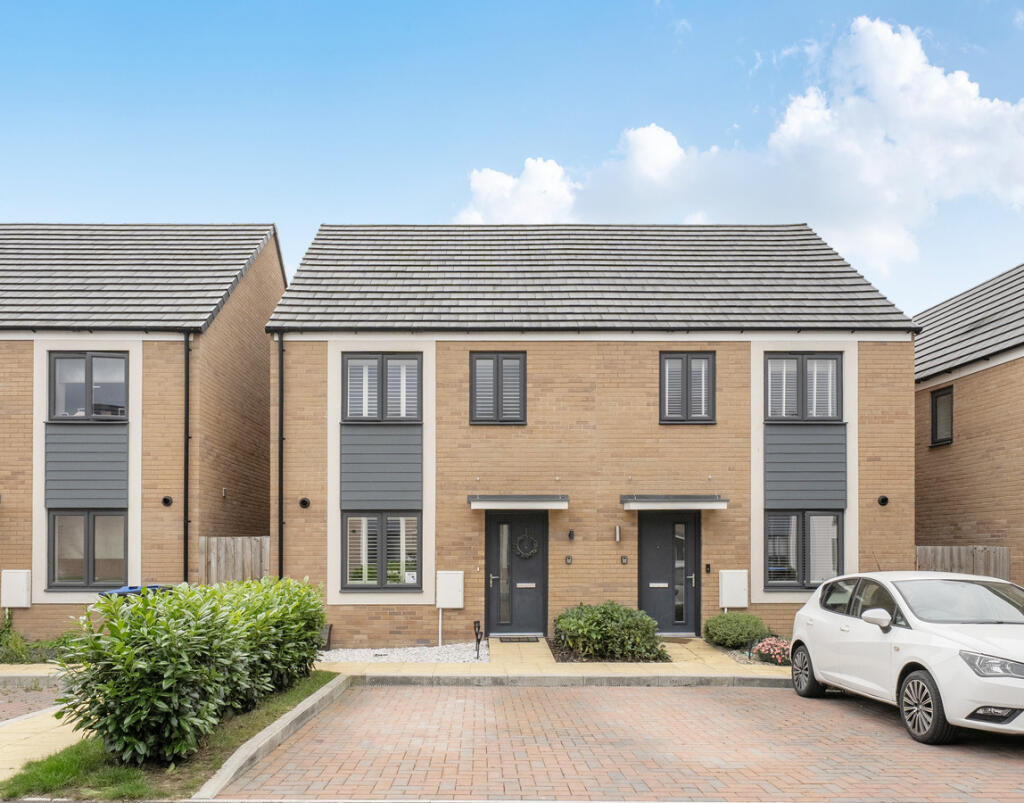 2-bed semi-detached on Maitland Place, Melksham, SN12, £260,000