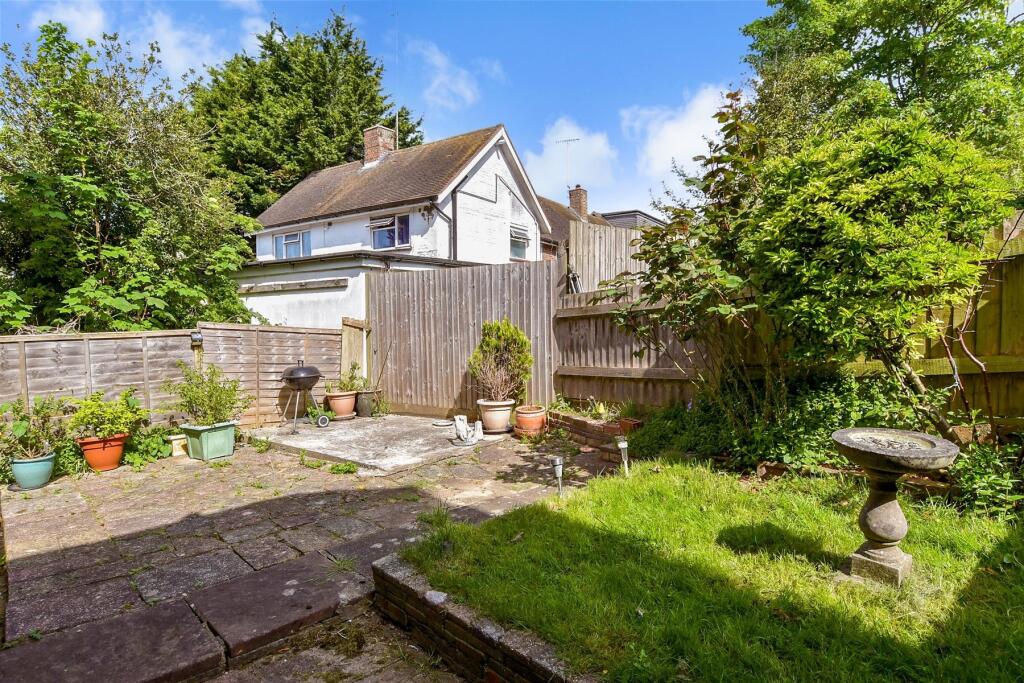 2-bed terraced on Cowley Drive, Woodingdean, Brighton, East Sussex, £290,000