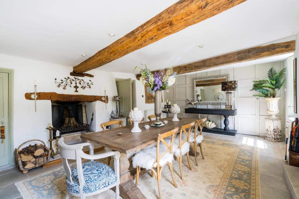House in Cotswold, Chesterton, Cirencester - View 2