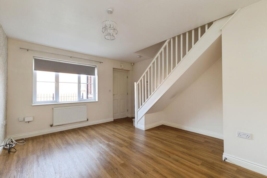 Corona Court, Stockton-on-Tees, Durham, TS18 photo 3