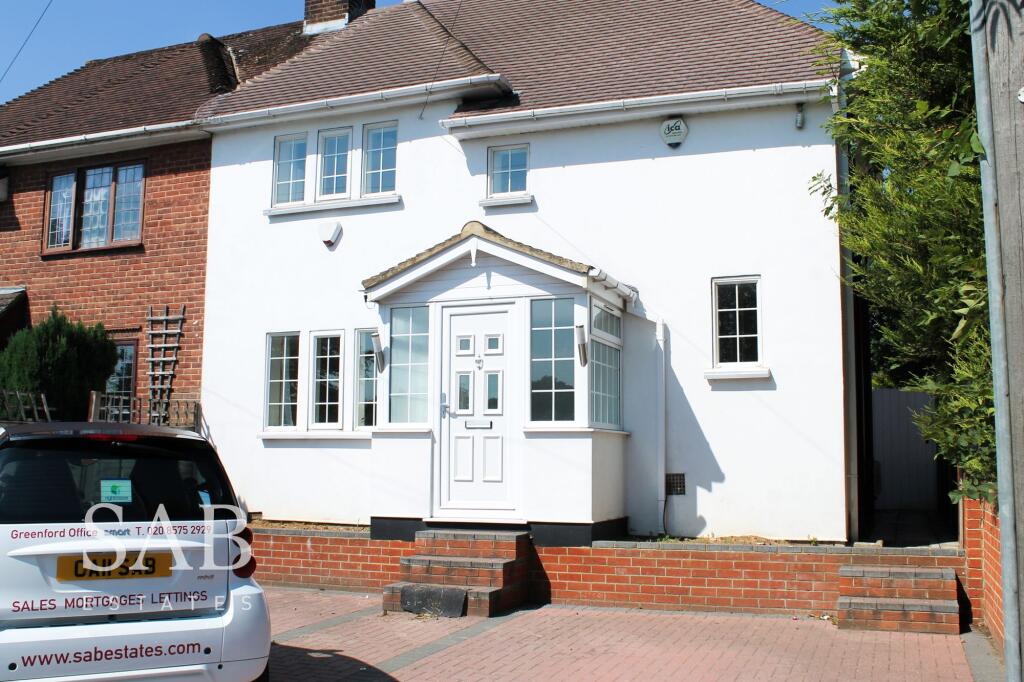 Main image of property: Amersham Road, Beaconsfield, HP9