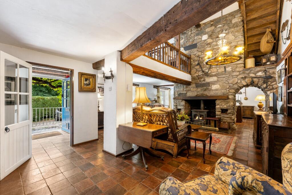 House in Y Bala, Llandderfel - View 3