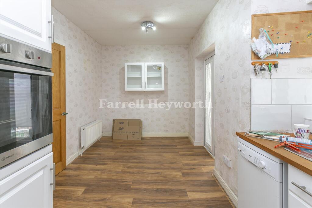22 Woodlands Drive, Heysham, Morecambe, Lancashire LA3 1NA photo 4