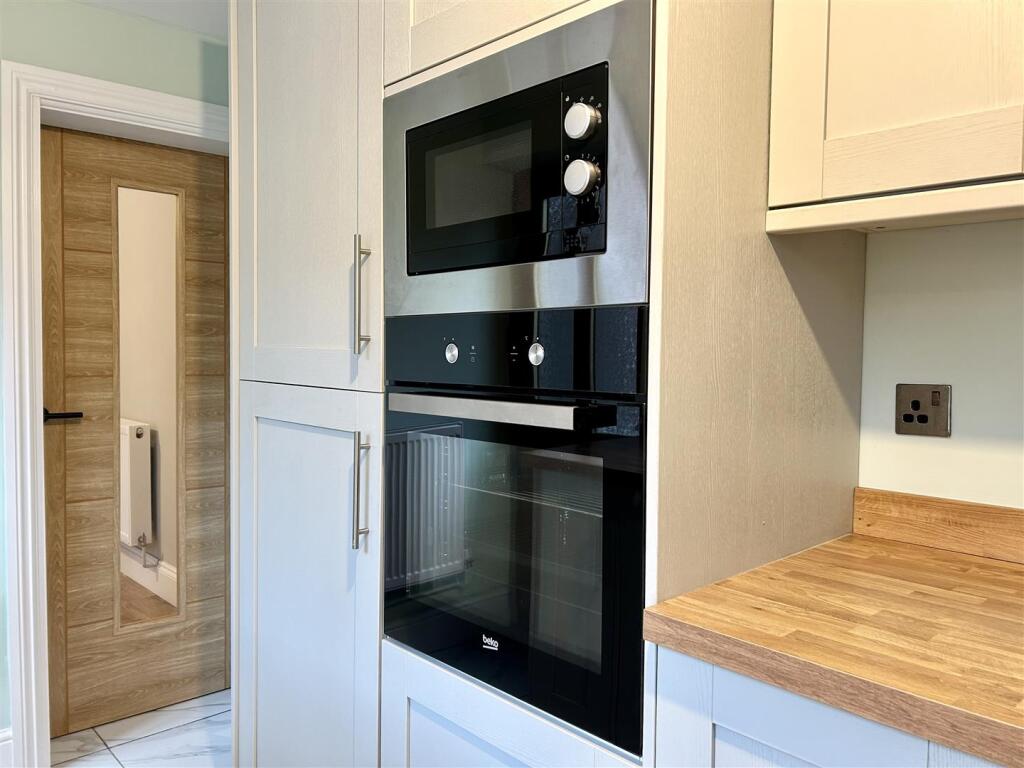 Additional image 19 of Vicarage Road, Halesowen