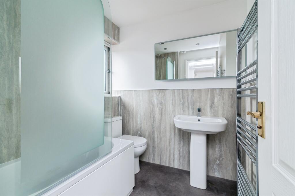 House in Nottingham - View 4