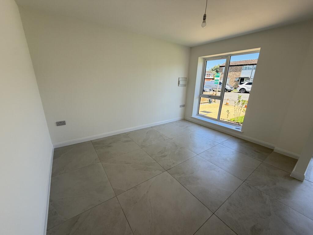 House in Daventry, The Grange, Timken - View 4