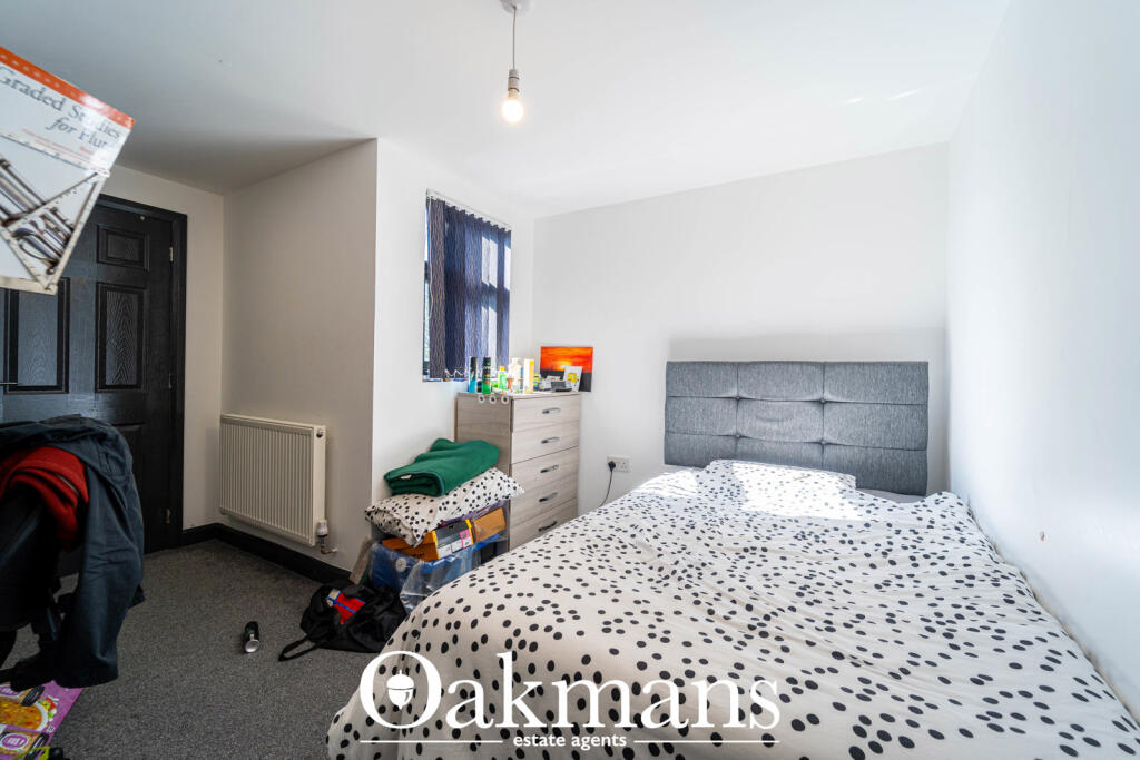 6 bedroom terraced house for rent