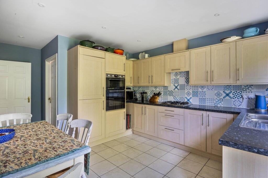 Bluebell Mead, Corsham, SN13 9FS - View 4