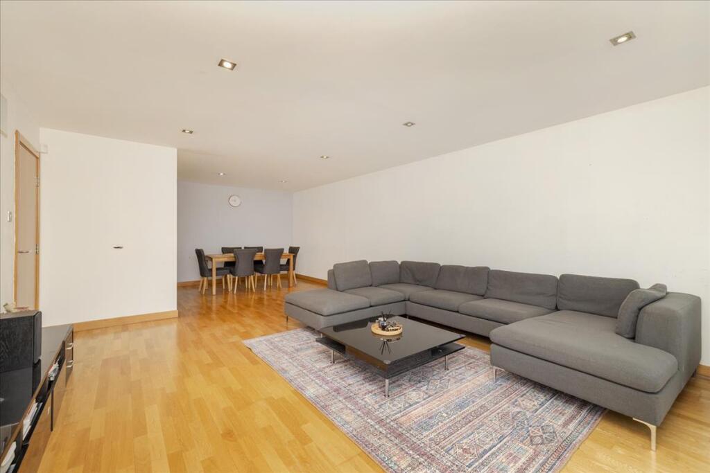 Apartment in Edinburgh, Western Harbour, Leith Harbour & Newhaven - View 4