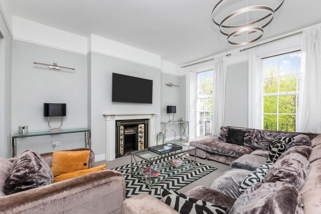 House in Worthing, West Sussex - View 3