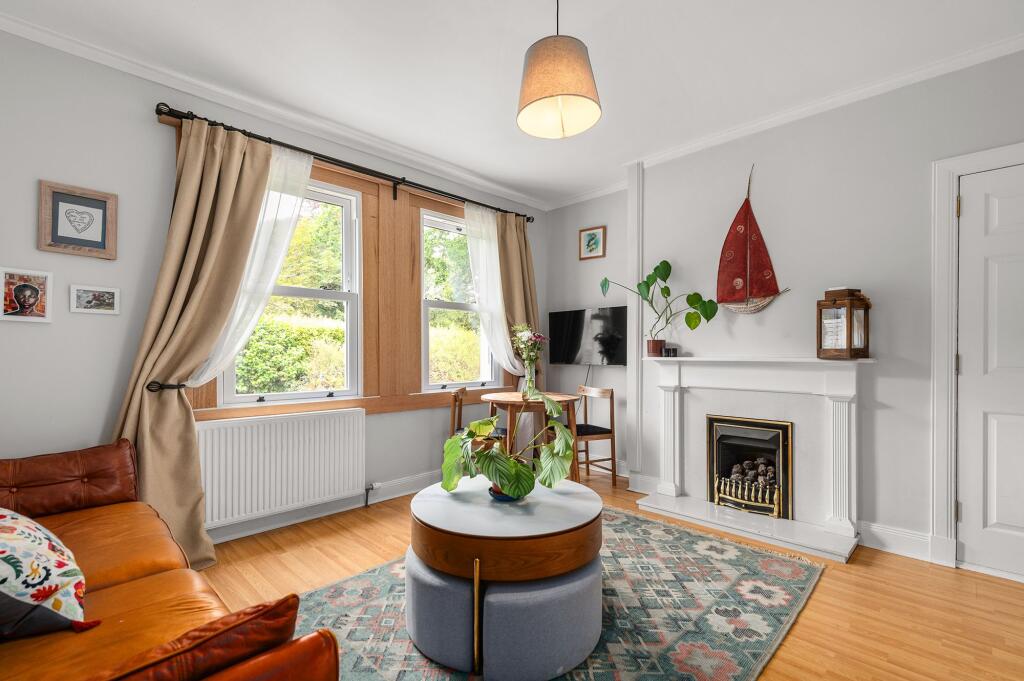 House in Dalmeny, Scotstoun - More